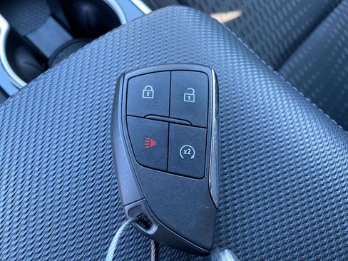 Used 2025 Chevrolet Equinox LT image 24