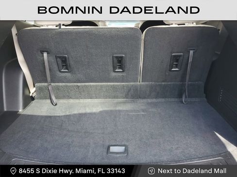 Used 2023 Buick Enclave Essence image 8