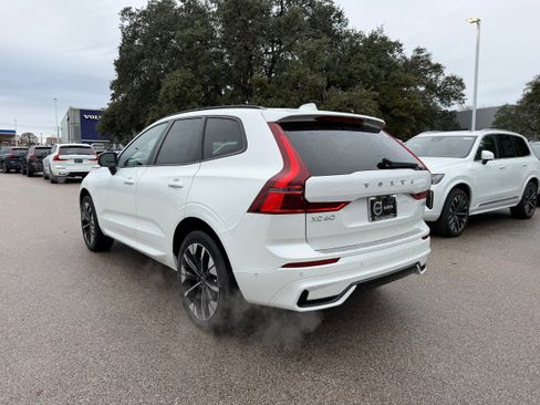 New 2026 Volvo XC60 B5 Plus w/ Protection Package Premier image 4