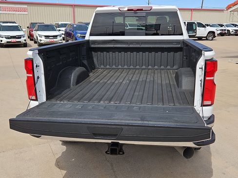 Used 2025 Chevrolet Silverado 2500 LTZ w/ LTZ Convenience Package AWD/4WD image 7