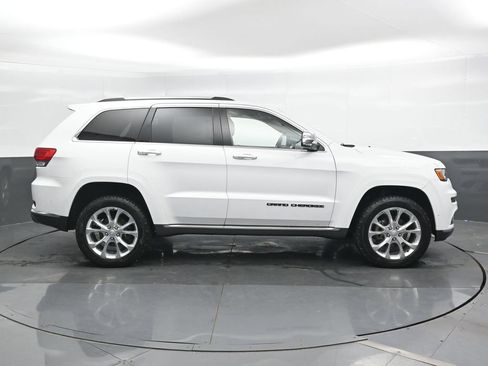 Used 2019 Jeep Grand Cherokee Summit AWD/4WD image 3