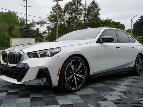 Used 2024 BMW 540i xDrive w/ Executive Package AWD/4WD image 13
