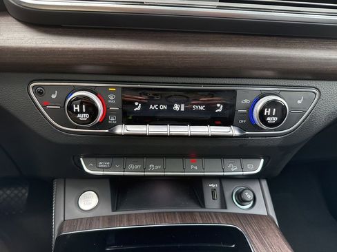 Used 2025 Audi Q5 2.0T Premium Plus image 17