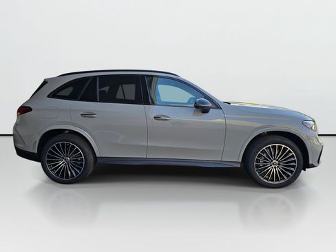 New 2027 Mercedes-Benz GLC 300 4MATIC image 7