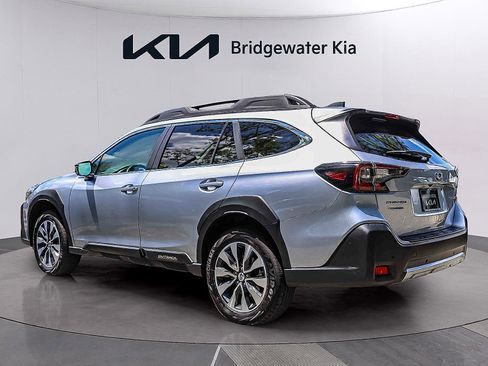 Used 2024 Subaru Outback Limited AWD/4WD image 4