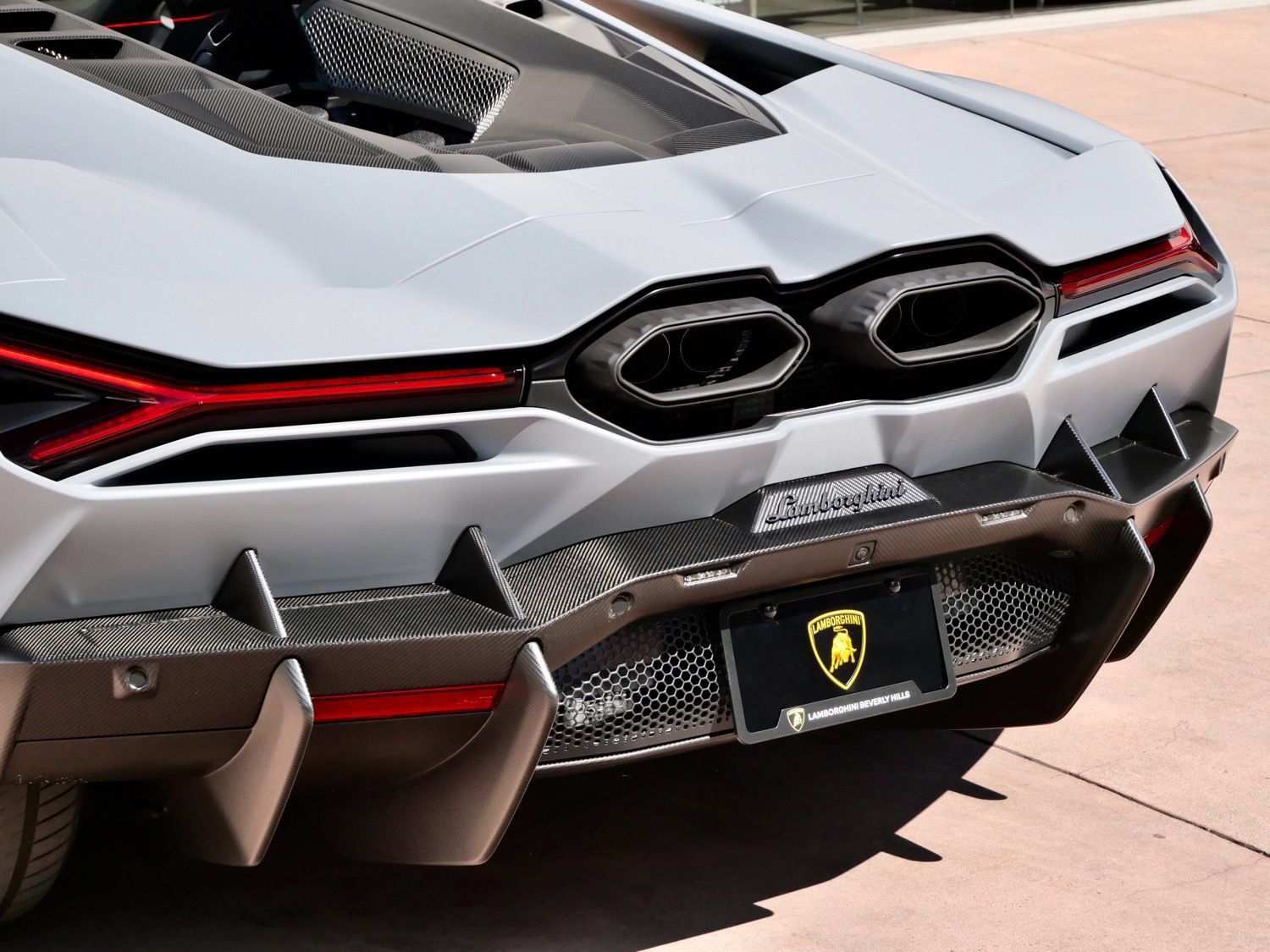 Used 2024 Lamborghini Revuelto AWD/4WD image 24