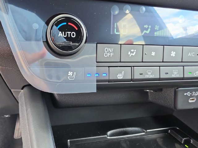 New 2026 Subaru Outback Touring AWD/4WD image 19