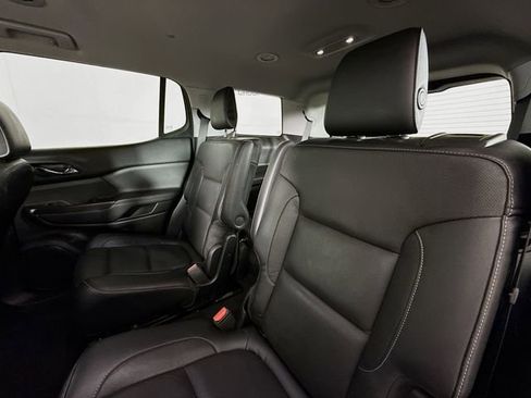 Used 2017 GMC Acadia SLT image 24