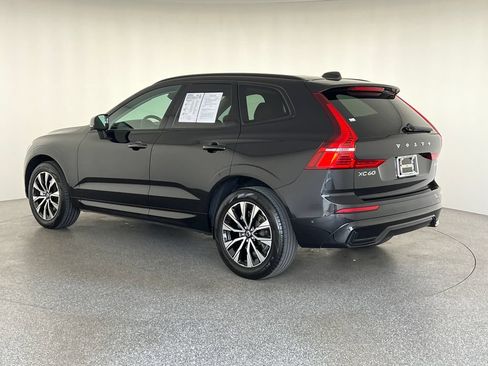 Used 2024 Volvo XC60 B5 Plus AWD/4WD image 6