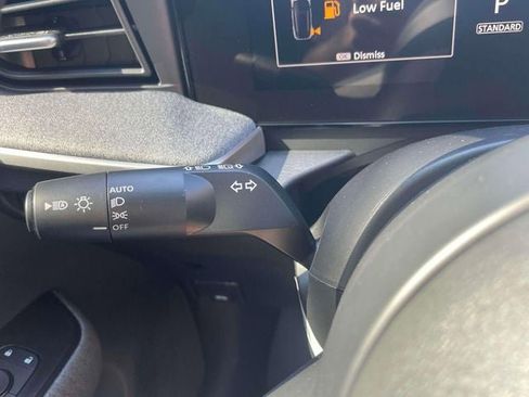 New 2025 Nissan Kicks SV w/ SV Premium Package image 20