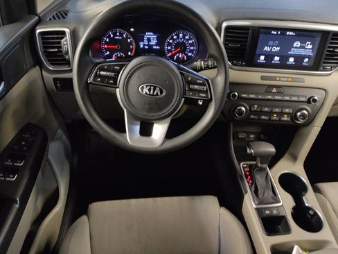 Used 2020 Kia Sportage LX FWD image 22
