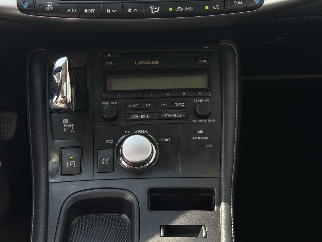 Used 2013 Lexus CT 200h FWD image 24