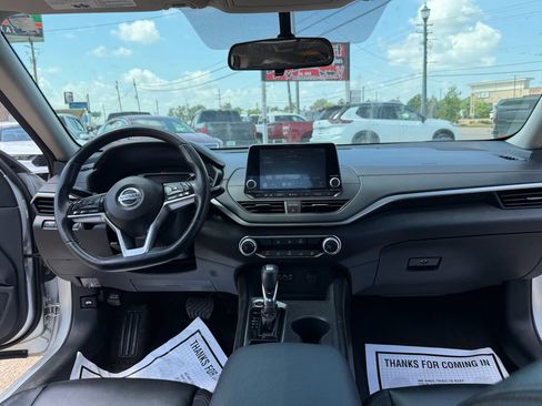 Used 2019 Nissan Altima 2.5 SR FWD image 35