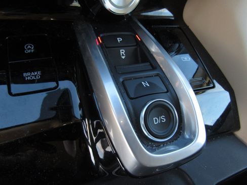 Certified 2023 Acura MDX SH-AWD w/ Technology Package image 22