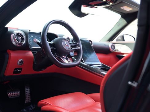 Used 2022 Mercedes-Benz SL 63 AMG 4MATIC image 9