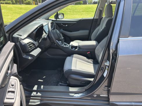 Used 2024 Subaru Outback Premium AWD/4WD image 16