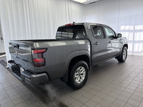 Used 2024 Nissan Frontier SV w/ Technology Package image 4