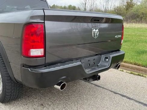 Used 2015 RAM 1500 Express AWD/4WD image 22