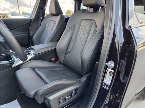 Certified 2025 BMW X3 xDrive30i image 17