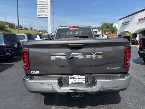 New 2026 RAM 3500 Tradesman AWD/4WD image 9