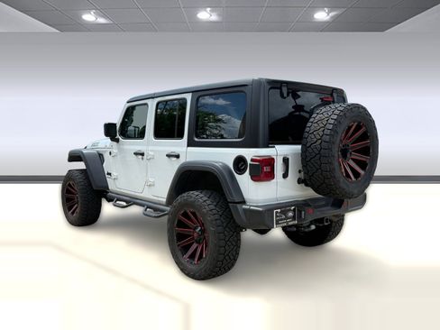 Used 2024 Jeep Wrangler Unlimited Sport AWD/4WD image 3