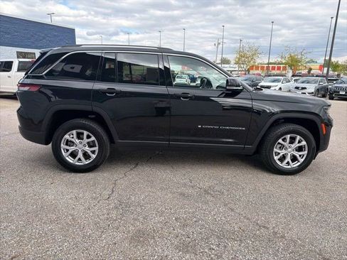 Used 2022 Jeep Grand Cherokee Limited AWD/4WD image 6