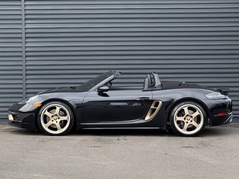 Used 2022 Porsche 718 Boxster image 2