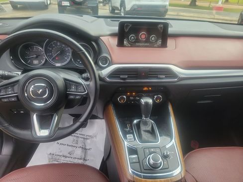 Used 2017 MAZDA CX-9 Signature image 19