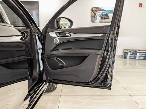 New 2025 Alfa Romeo Stelvio Sprint image 42