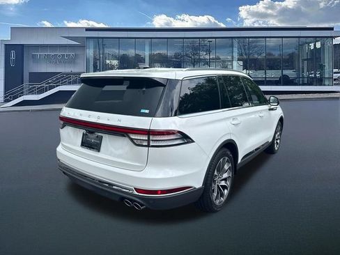 New 2026 Lincoln Aviator Reserve RWD image 7
