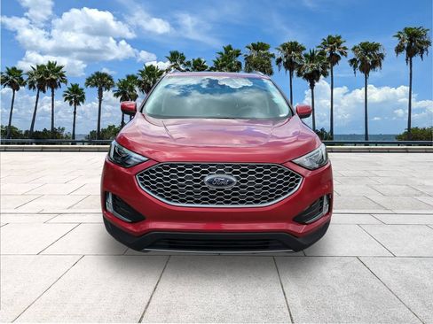 Certified 2024 Ford Edge SEL w/ Convenience Package AWD/4WD image 2