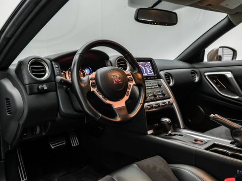 Used 2009 Nissan GT-R Premium AWD/4WD image 47