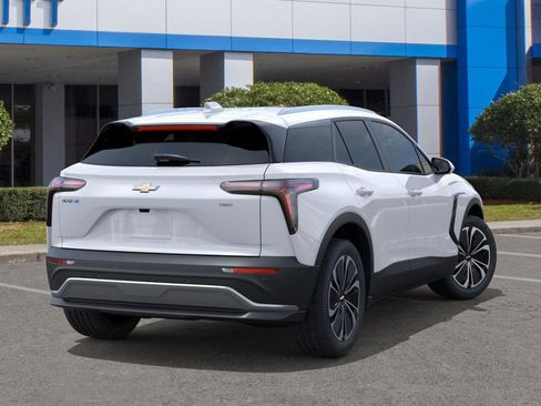 New 2026 Chevrolet Blazer EV LT image 4