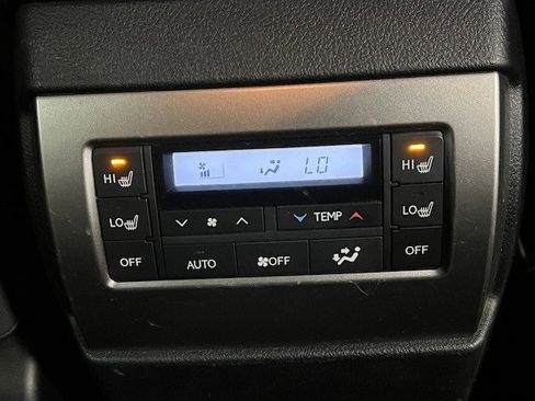 Used 2023 Lexus GX 460 Premium image 18