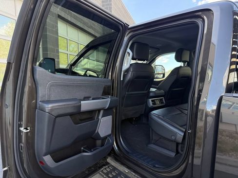 Used 2024 Ford F350 Lariat w/ Lariat Ultimate Package AWD/4WD image 32