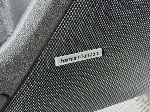 Used 2024 Subaru Crosstrek 2.5i Wilderness w/ Crosstrek Mirror Package image 20