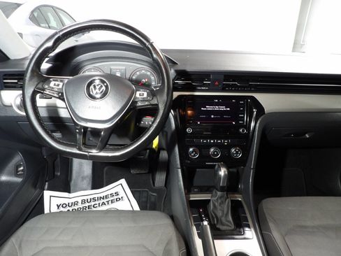 Used 2021 Volkswagen Passat 2.0T S FWD image 12