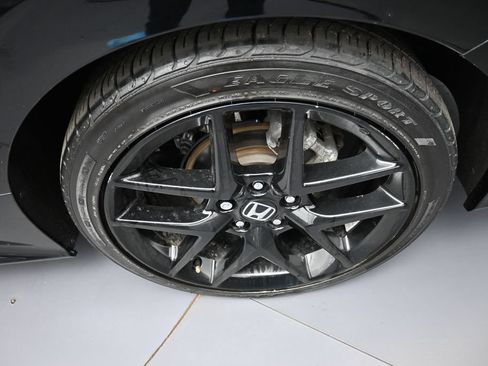 Certified 2025 Honda Civic Sport image 15