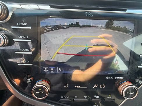 Used 2018 Toyota Camry XLE w/ Protection Package (Q2) FWD image 31