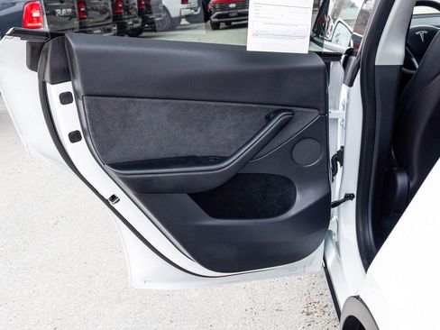 Used 2023 Tesla Model Y Long Range image 14