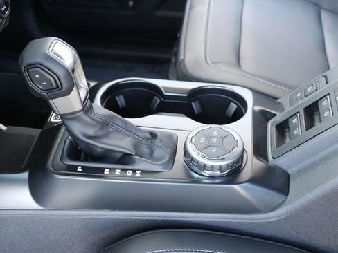 New 2025 Ford Bronco Outer Banks image 29