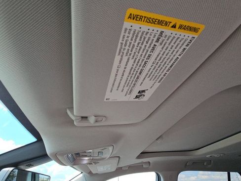 Used 2018 Chevrolet Traverse High Country image 17