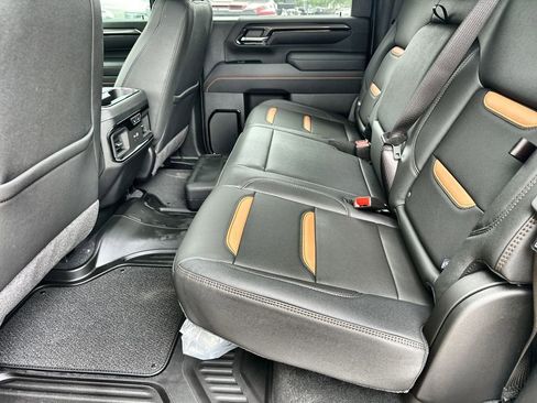 New 2026 GMC Sierra 2500 AT4 w/ AT4 Premium Plus Package AWD/4WD image 16
