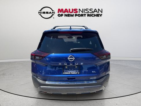 Certified 2023 Nissan Rogue SL w/ SL Premium Package FWD image 6