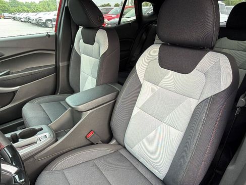 New 2026 Chevrolet Trax RS FWD image 4