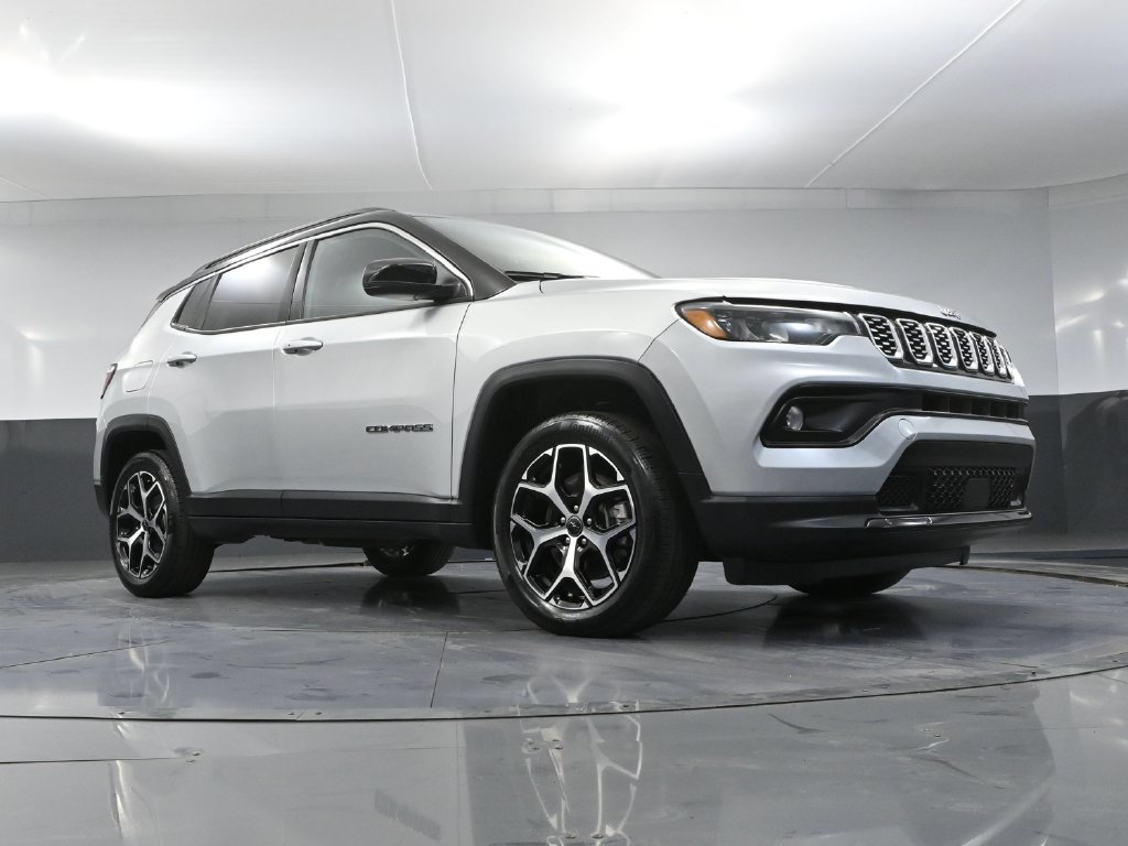 Used 2025 Jeep Compass Limited AWD/4WD image 44