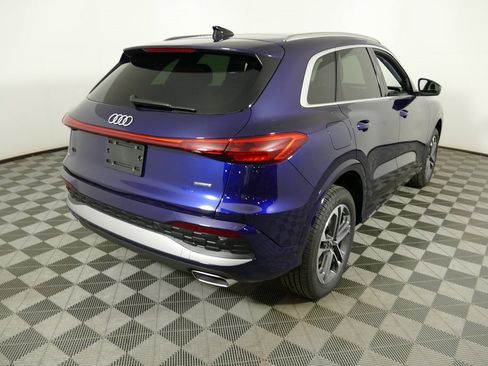 New 2025 Audi Q5 Premium image 3