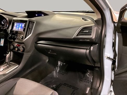 Used 2019 Subaru Crosstrek 2.0i Premium AWD/4WD image 19