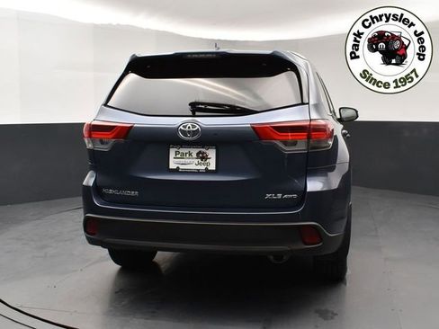 Used 2019 Toyota Highlander XLE image 5