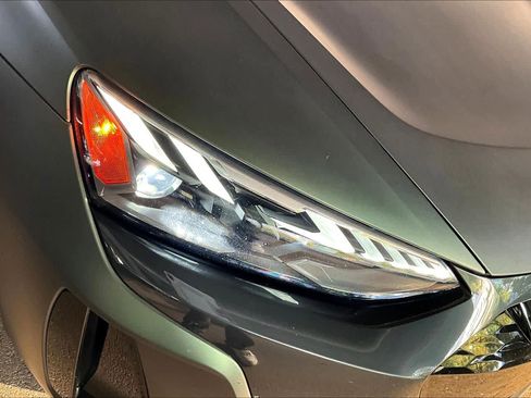 Used 2023 Audi e-tron GT Premium Plus image 27